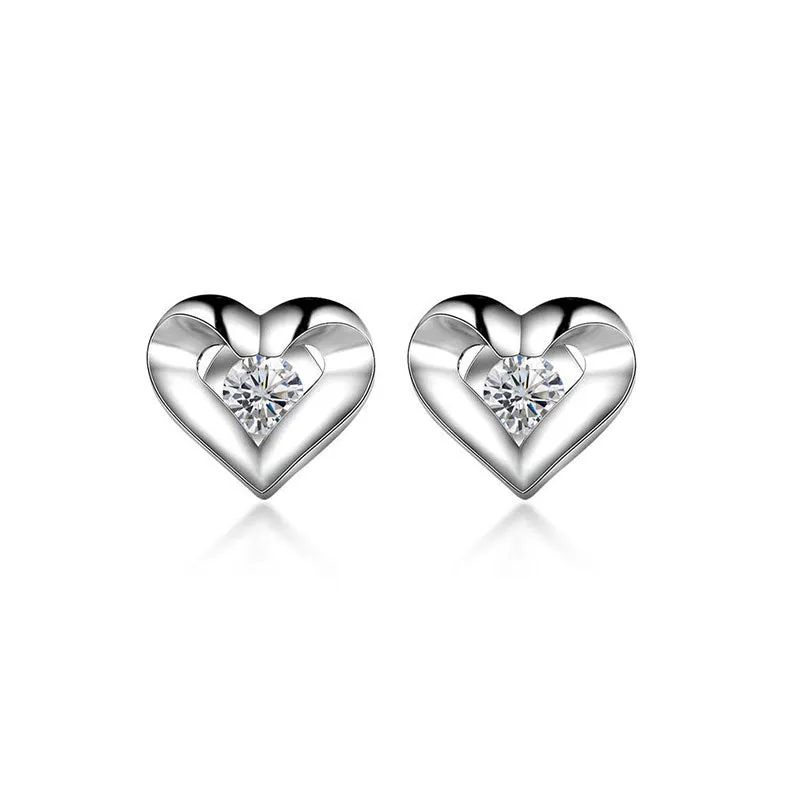 18k Gold Heart Earring