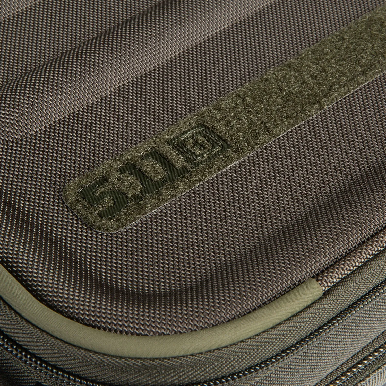 56435 - Load Up 22" Carry On Luggage