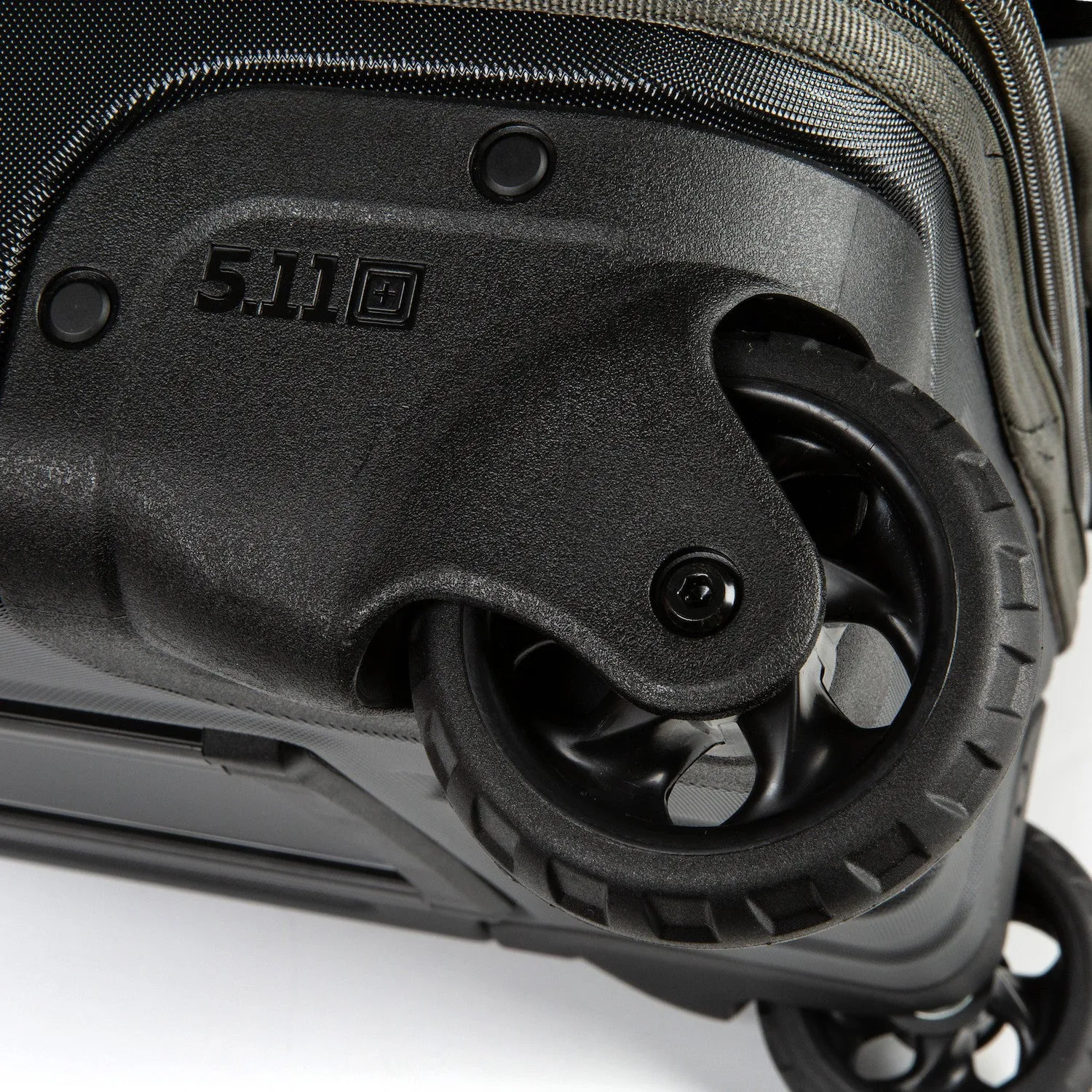 56435 - Load Up 22" Carry On Luggage
