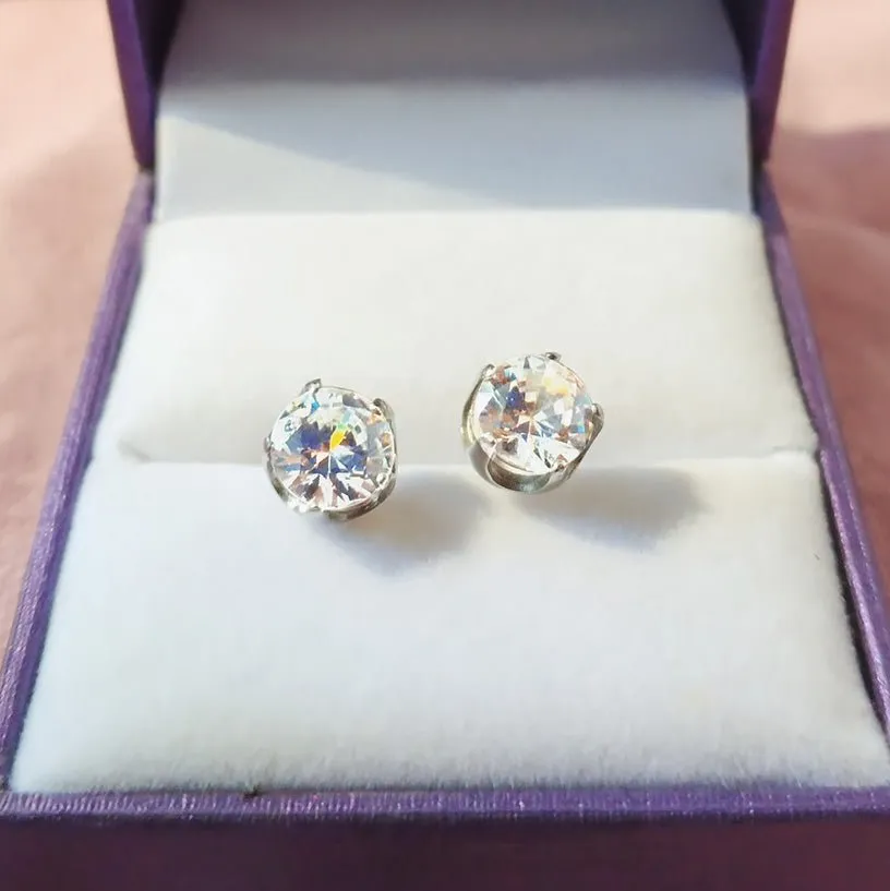 AddOn Special - Round Stud Earrings