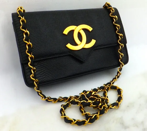 Authentic Chanel Vintage Jumbo CC Emblem Lizard Flapover