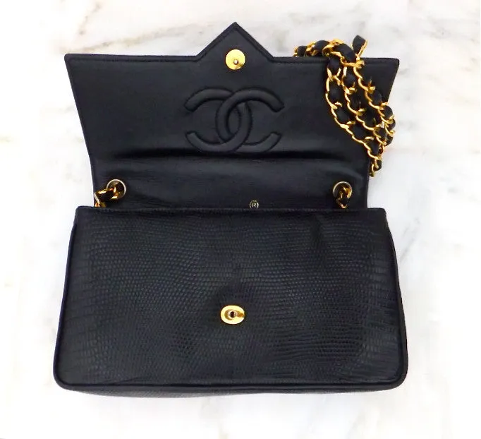 Authentic Chanel Vintage Jumbo CC Emblem Lizard Flapover