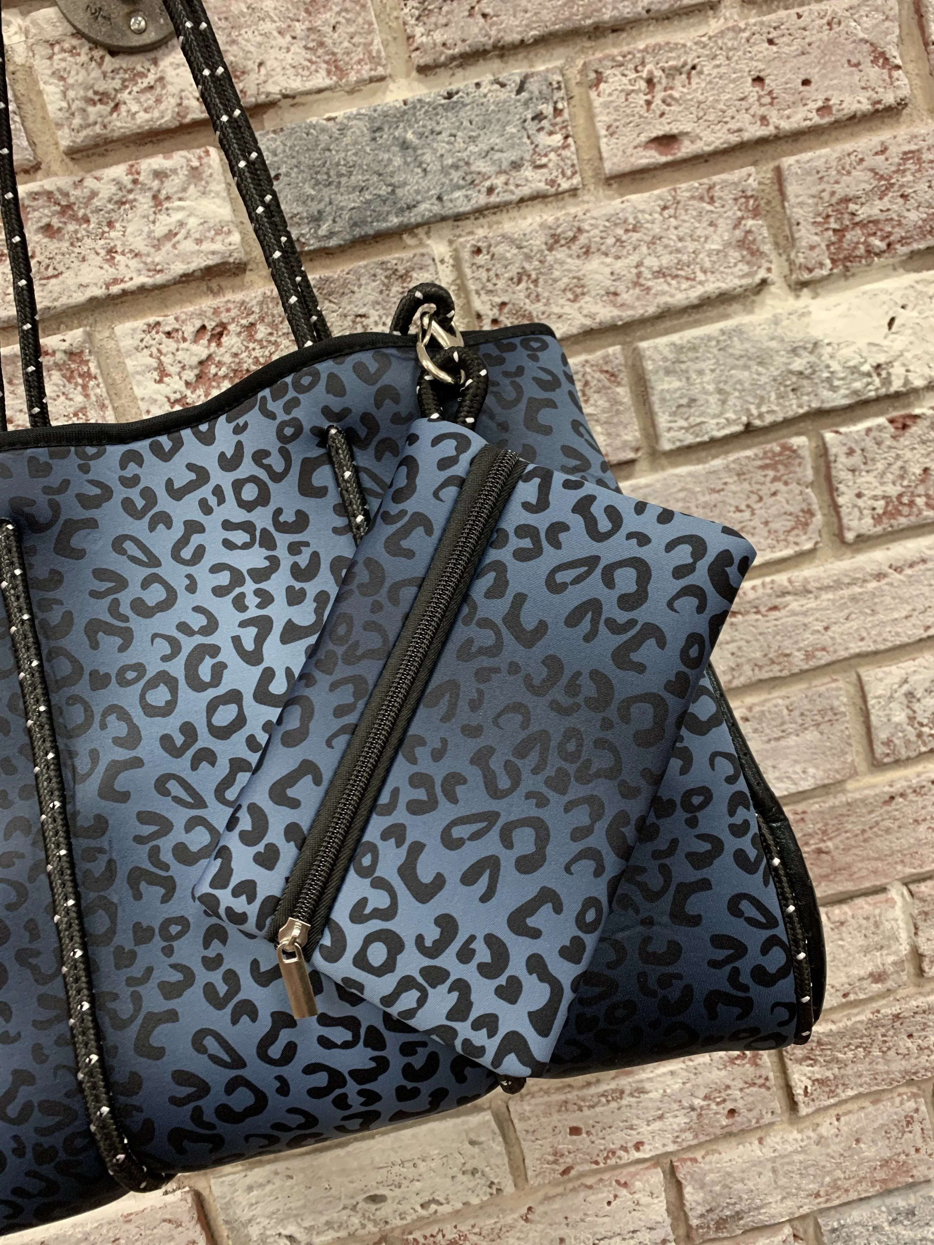 Brady Neoprene Tote