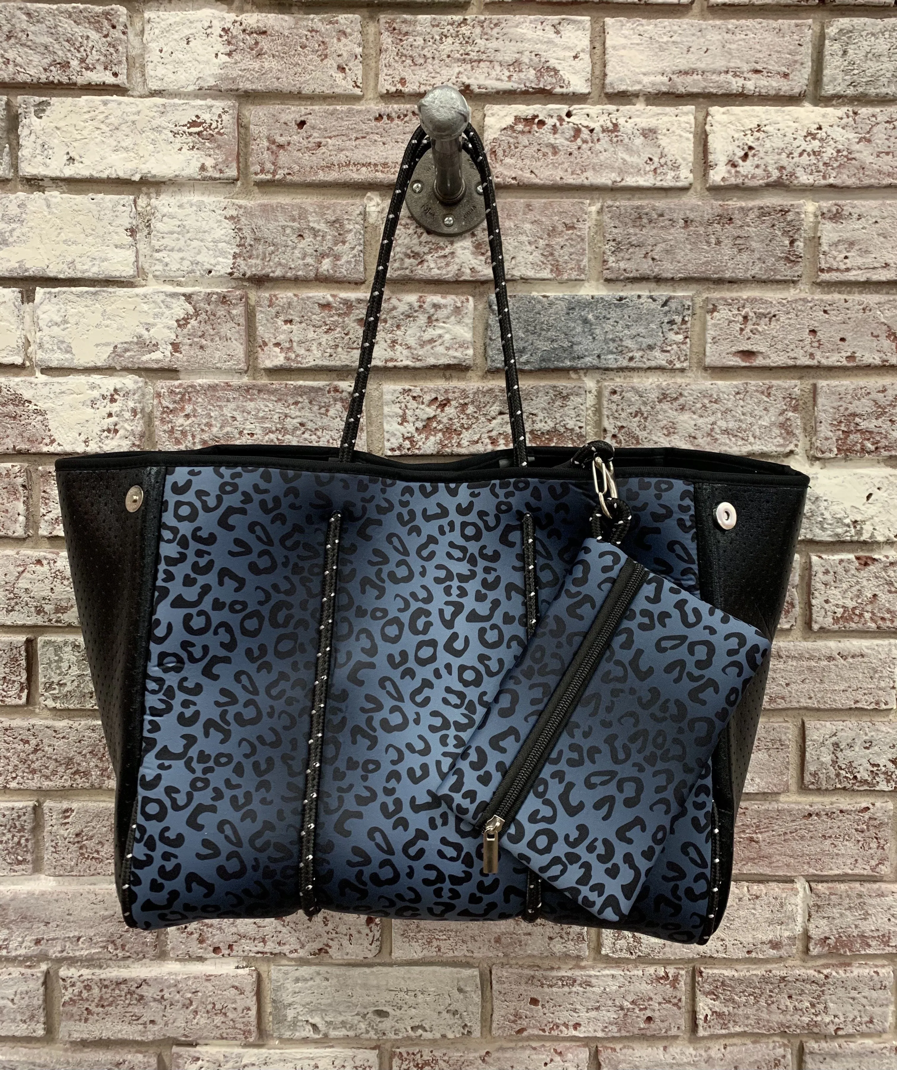 Brady Neoprene Tote