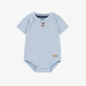 Cache-couche bleu en jersey gaufré, naissance || Blue bodysuit in waffle jersey, newborn