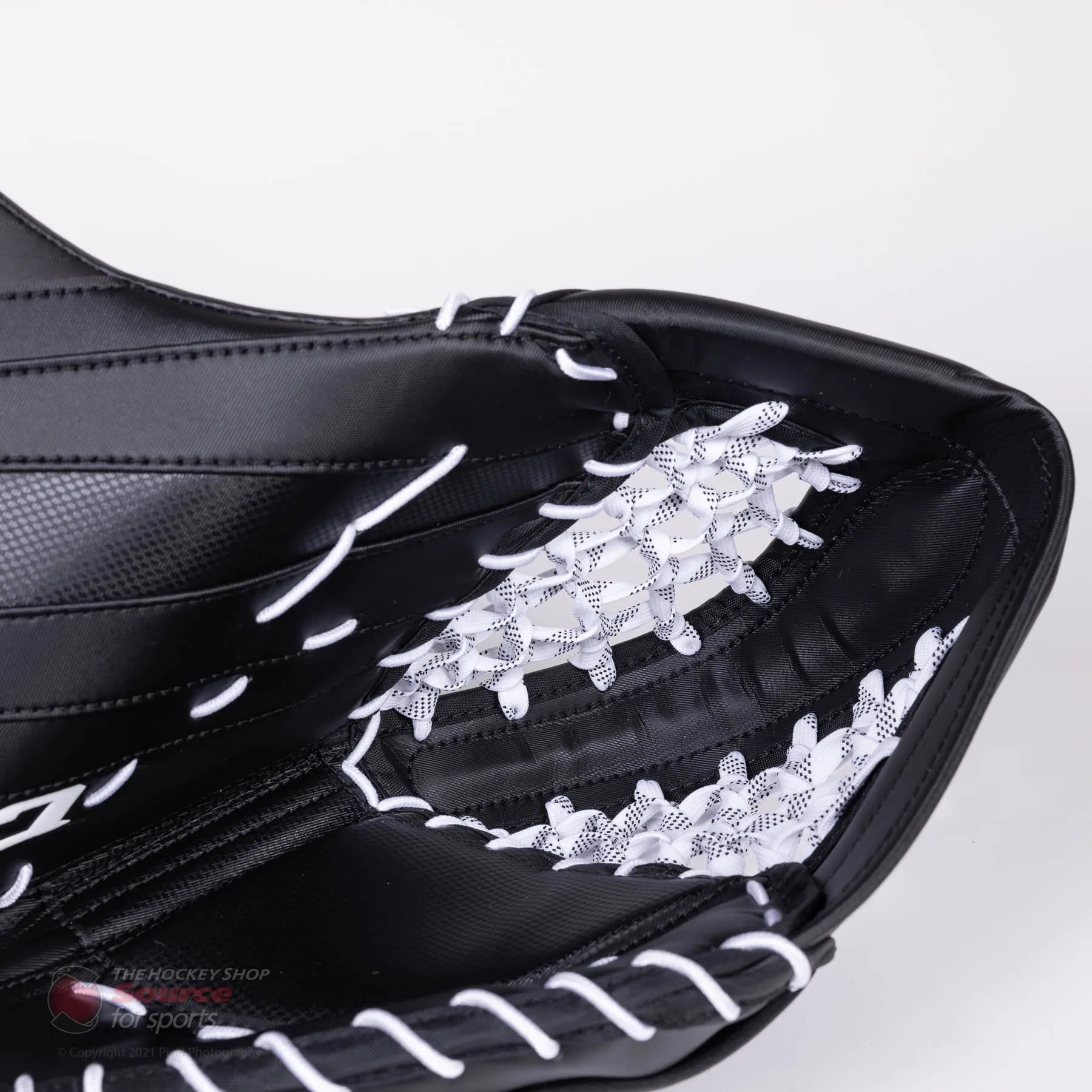 CCM Extreme Flex E5.9 Senior Goalie Catcher - Source Exclusive