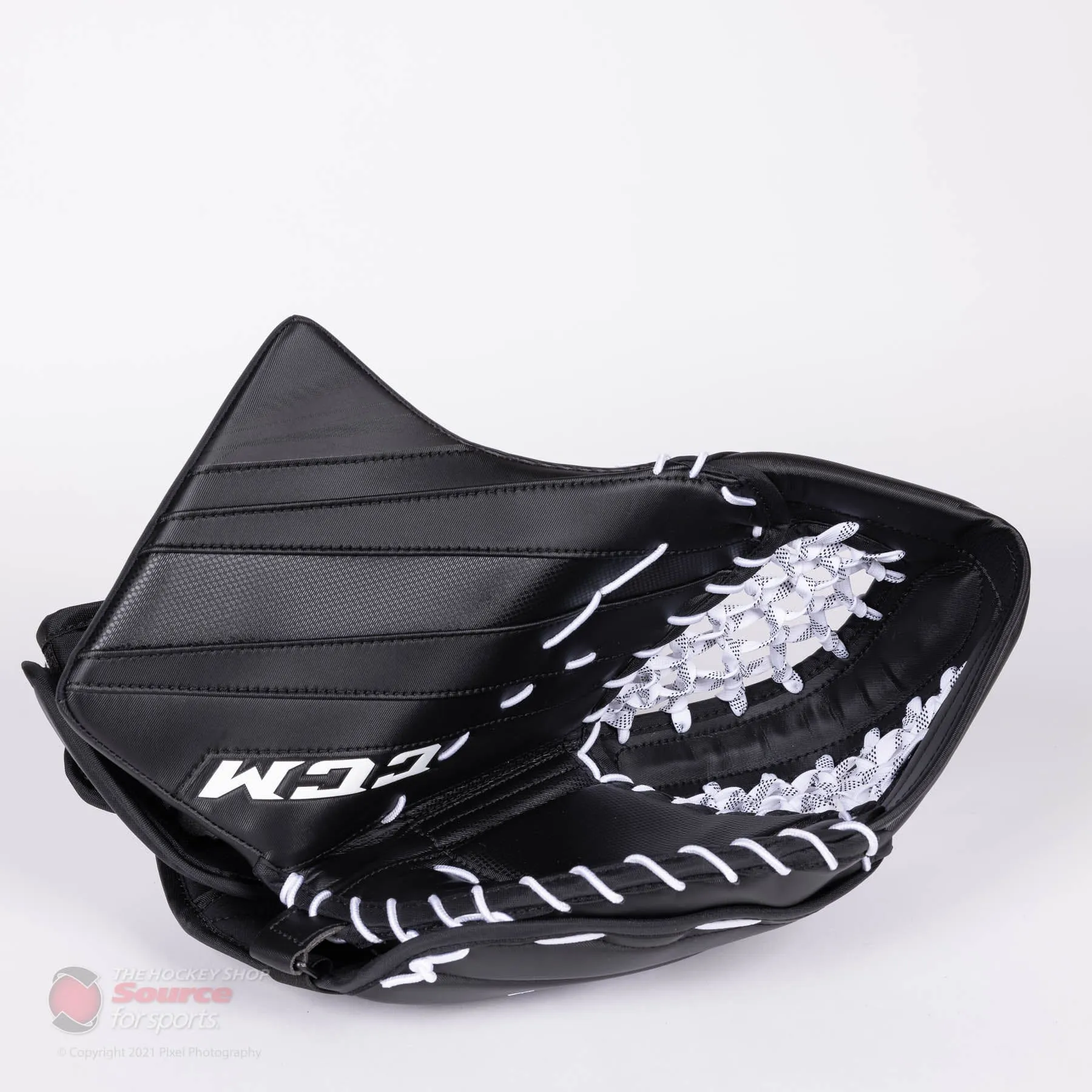 CCM Extreme Flex E5.9 Senior Goalie Catcher - Source Exclusive