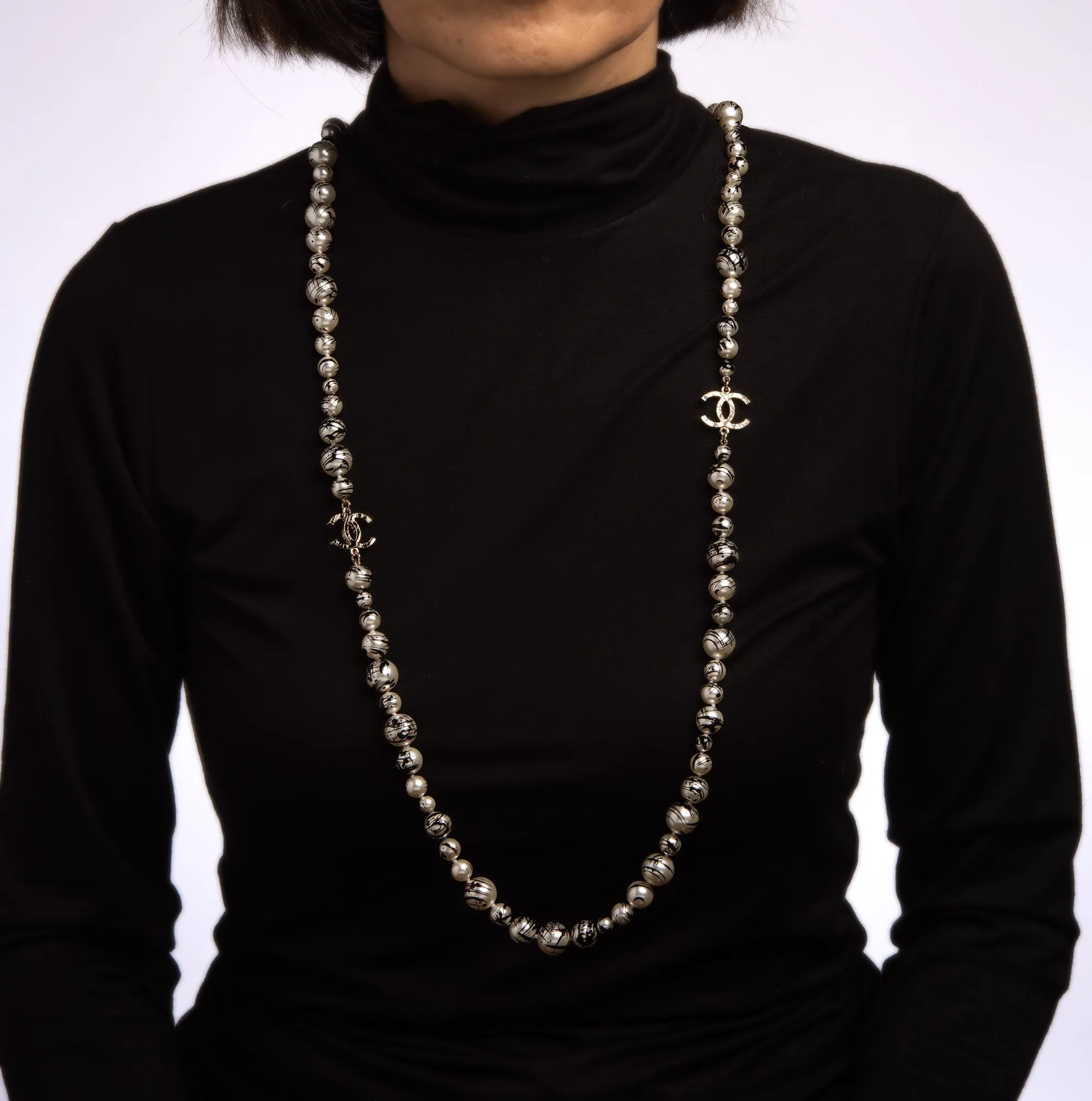 Chanel 2013 Graffiti Necklace CC Logo 42" Strand Pollack Splatter