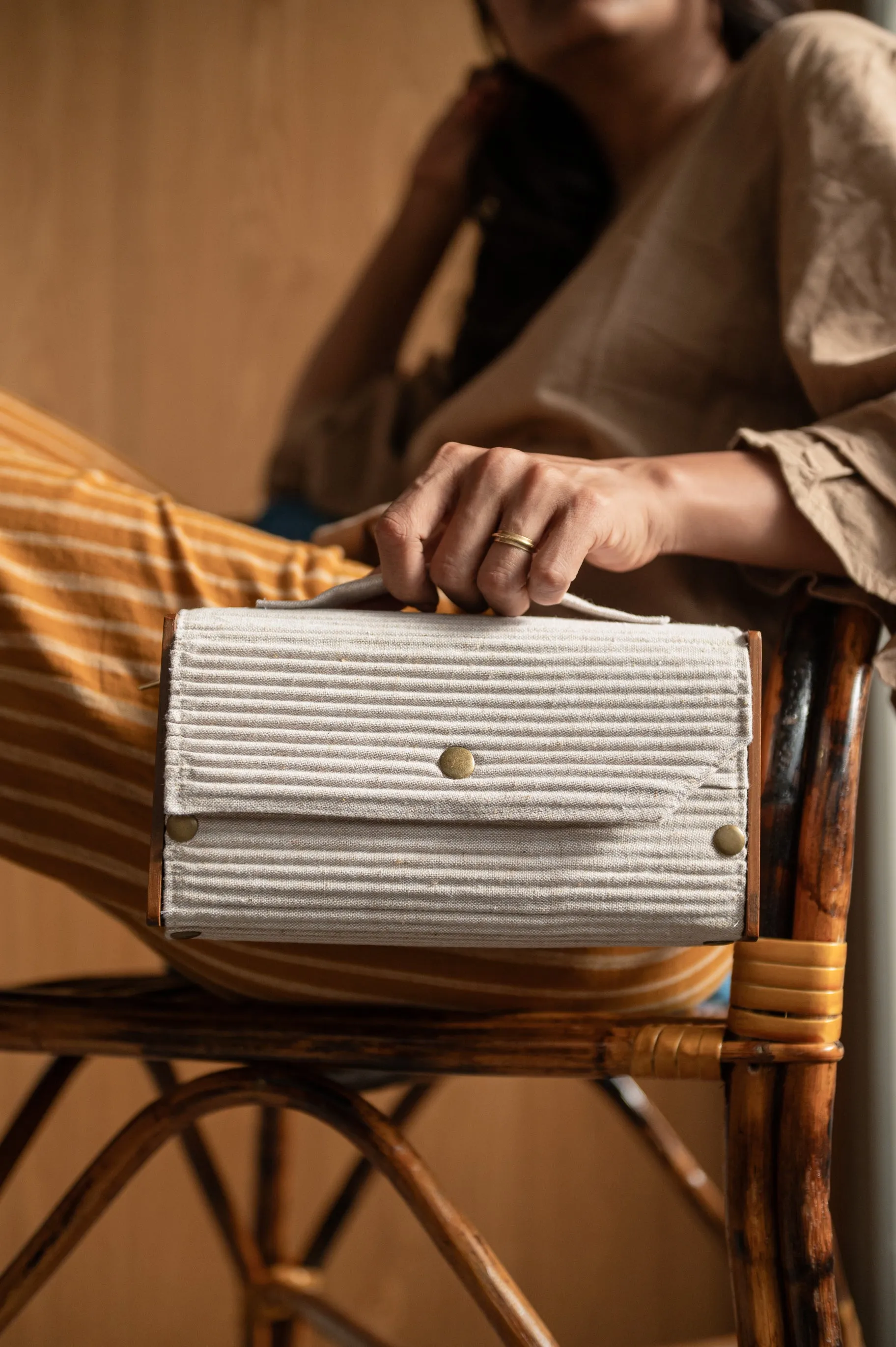 COCOA & OAT Box Clutch - Changeable Sleeve