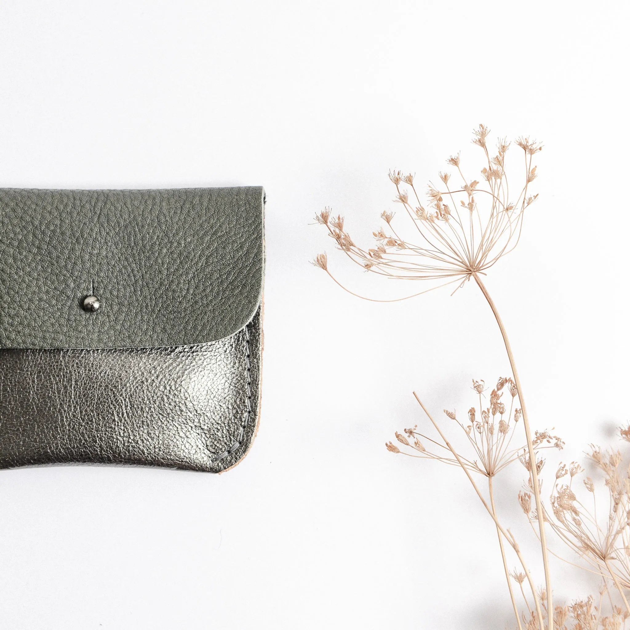 DARK SILVER   SLATE COIN/CARD PURSE