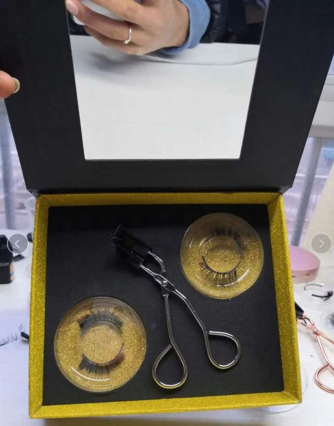 Double Layer Magnetic Eyelashes and Magnetic Applicator