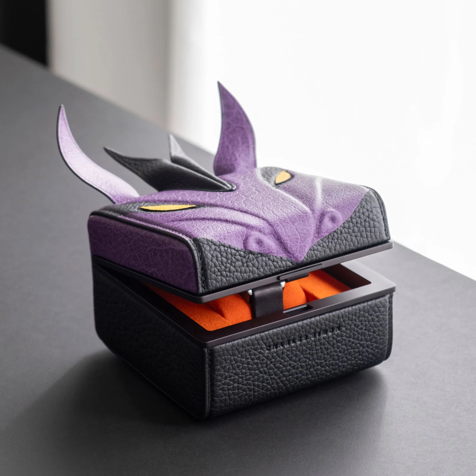 EATON 1 WATCH CASE SPECIAL EDITION - DRAGON