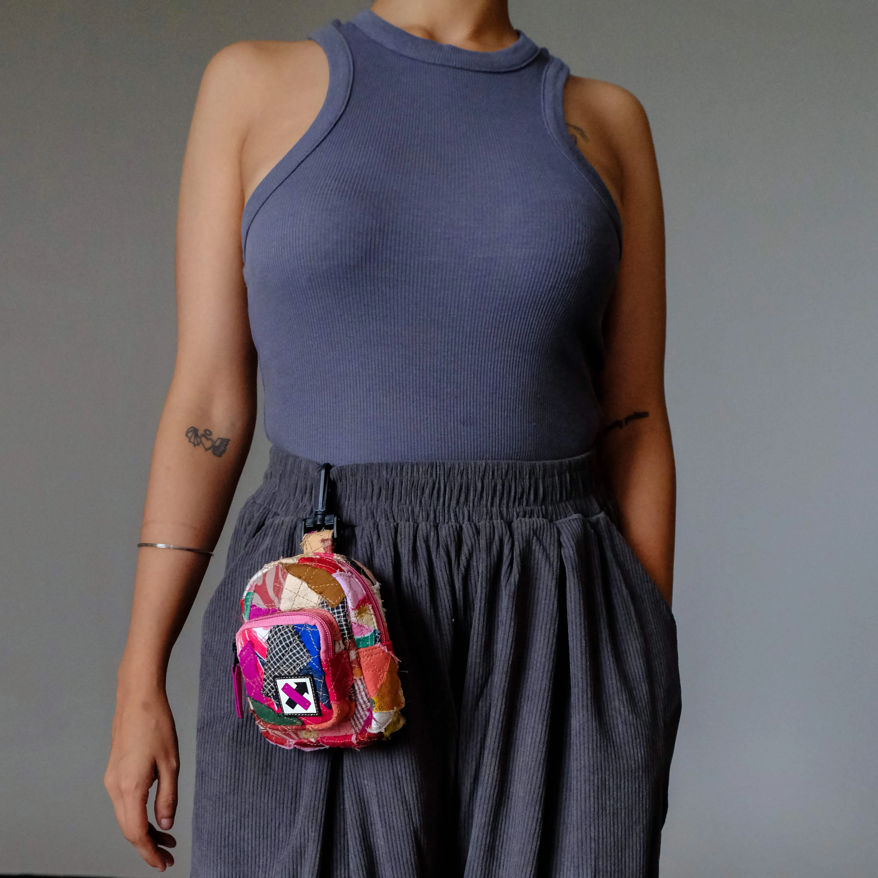 FABRIC SHREDS 251.51 MINI BACKPACK TRINKET