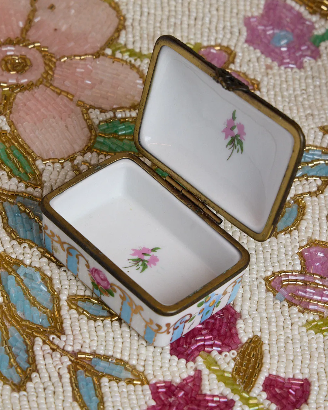 GRANDMA'S Snuff Jewlery Box