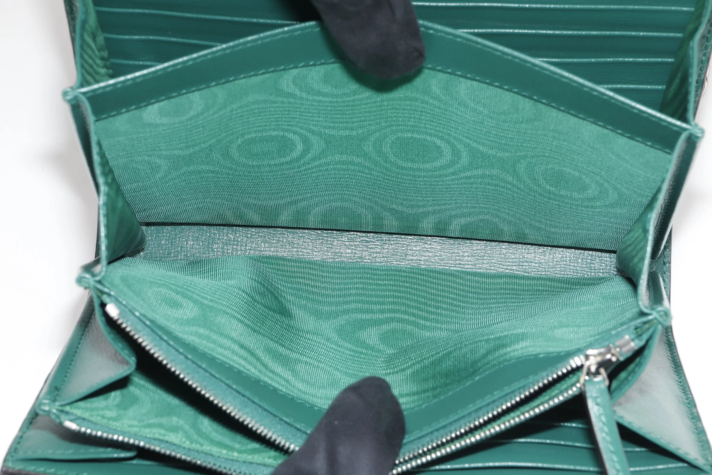 GUCCI 401231 1147 GREEN SERPENTI BUCKLE, WITH DUST COVER & BOX
