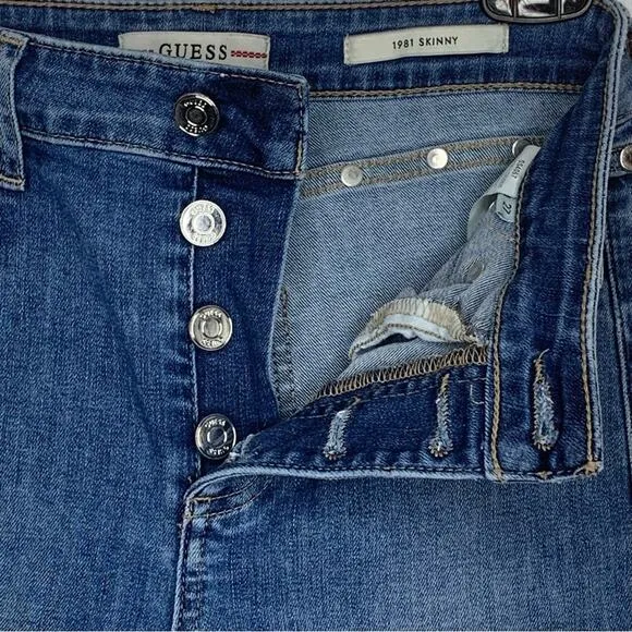 Guess 1981 Studded Jean Skinny Button Fly Size 27 Belt Loops 4 Working Pockets