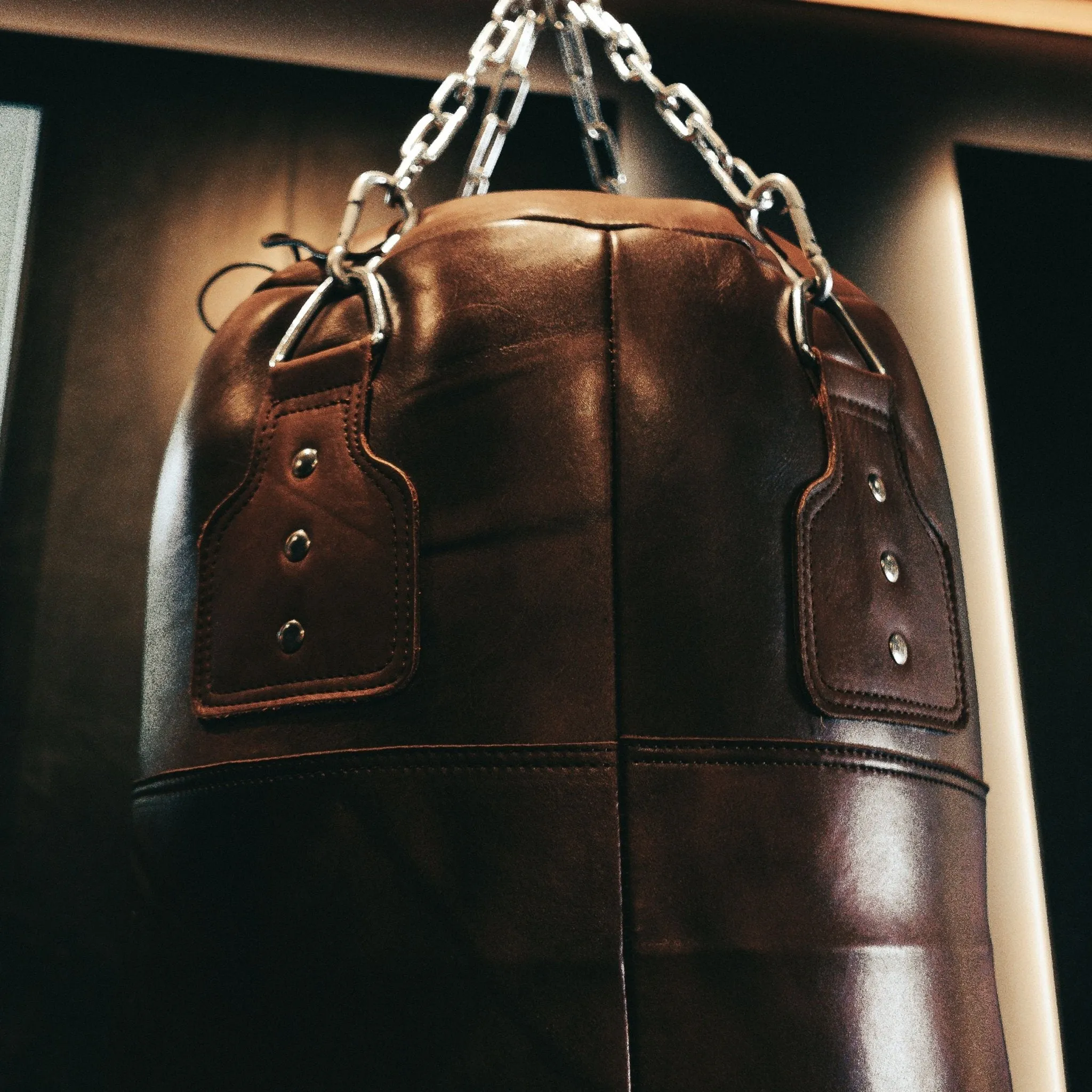 Heritage Brown Leather Uppercut Bag (un-filled)