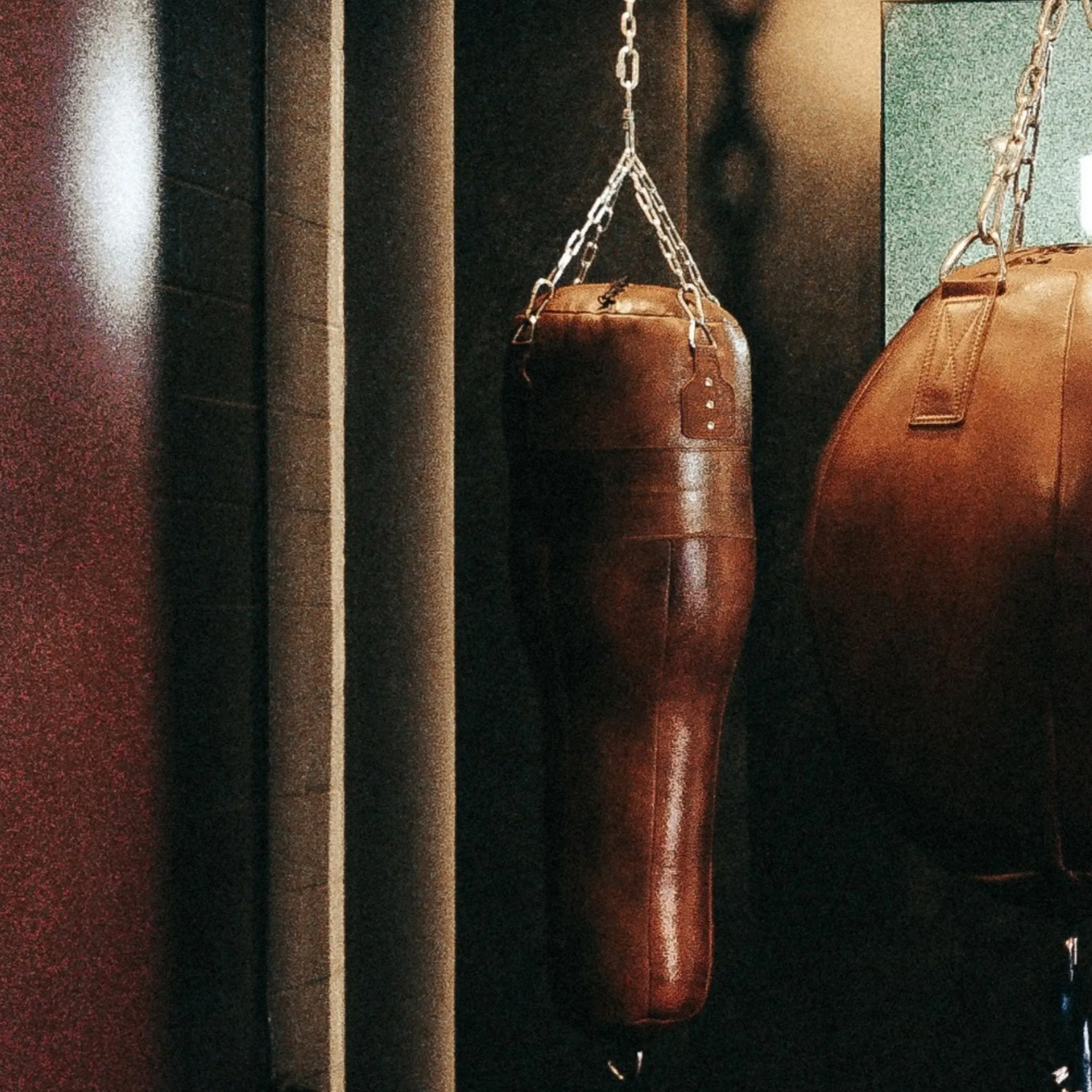 Heritage Brown Leather Uppercut Bag (un-filled)