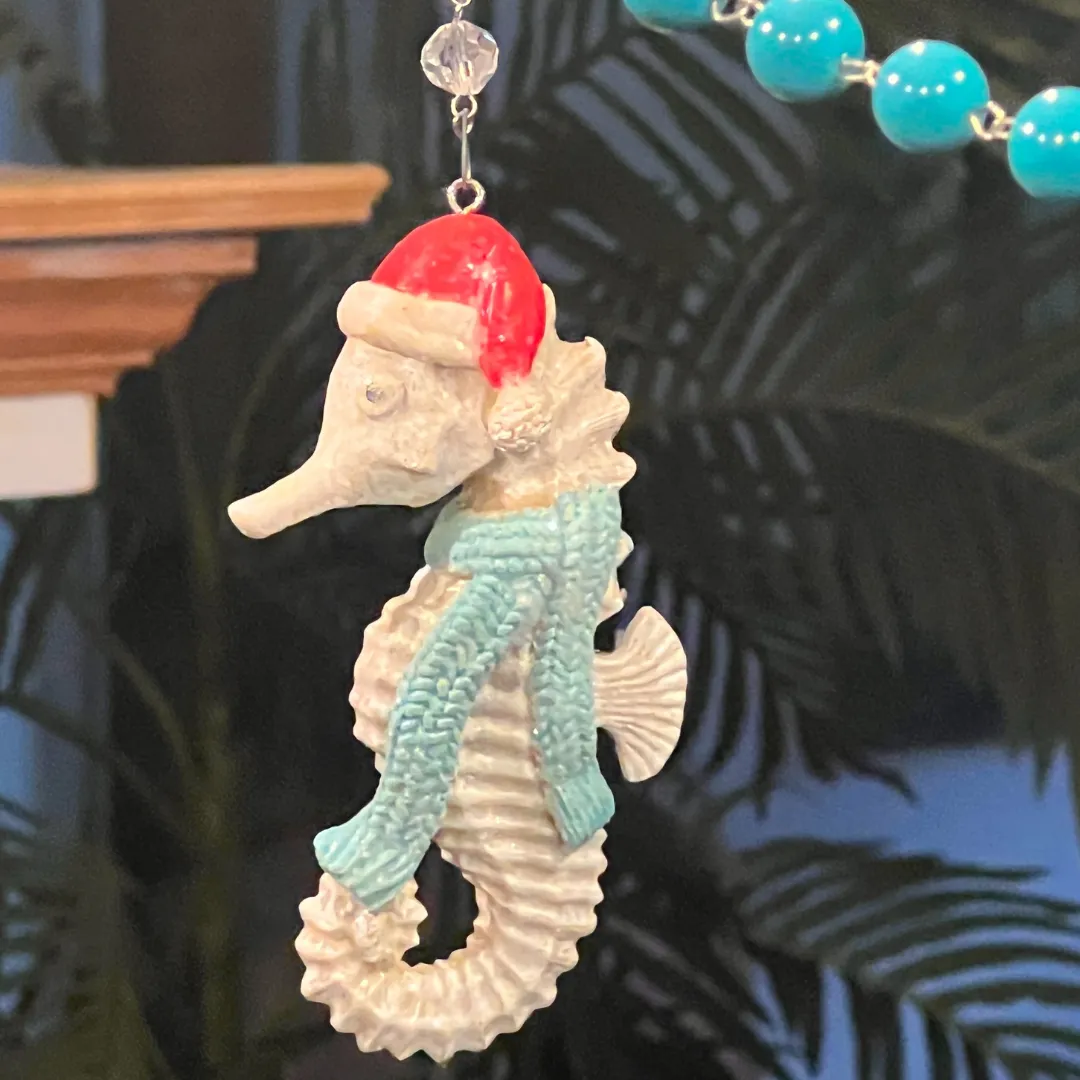 HOLIDAY SEAHORSE (Set/3) MAGNETIC CHANDELIER ORNAMENT