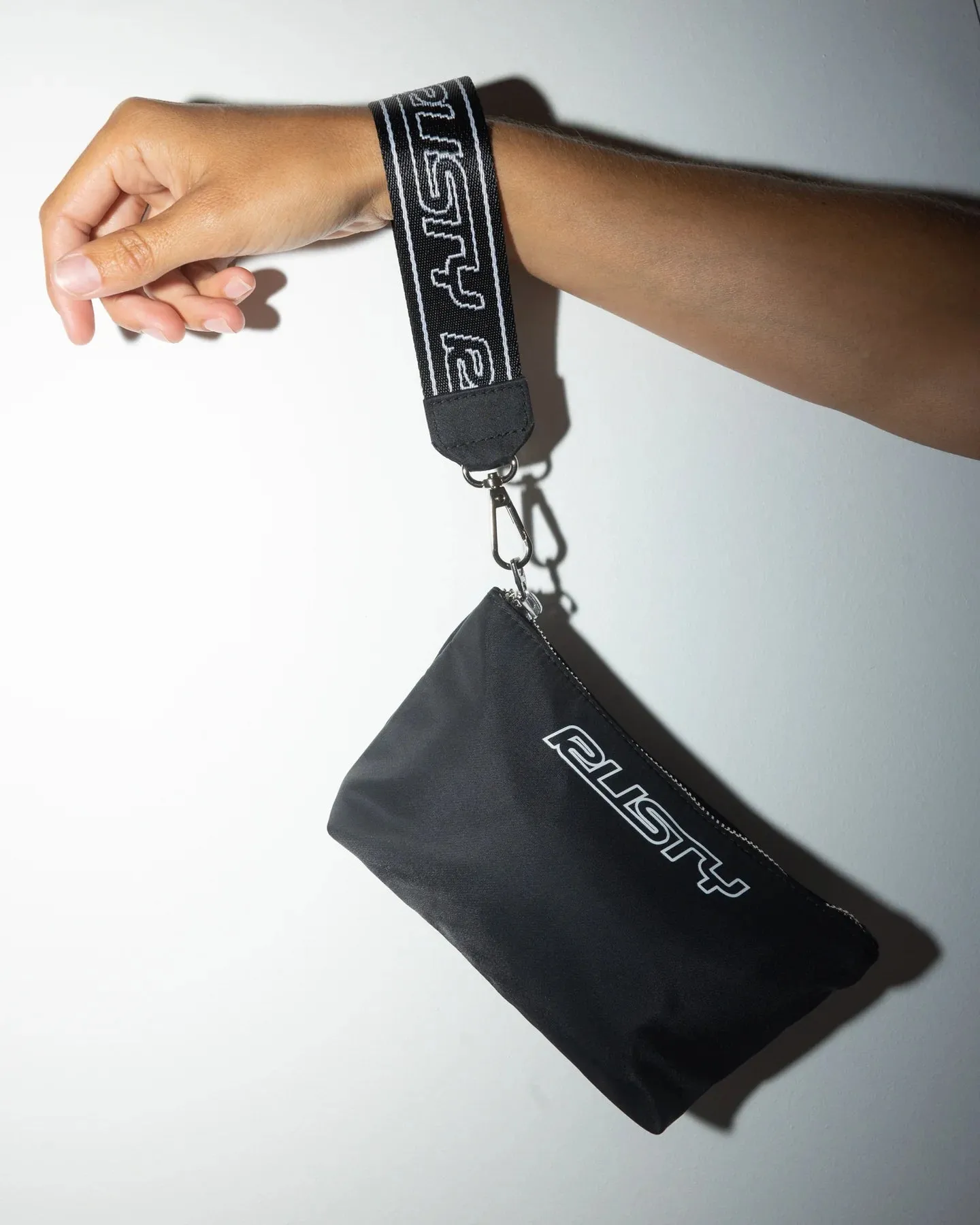 HOLLABACK NYLON POUCH