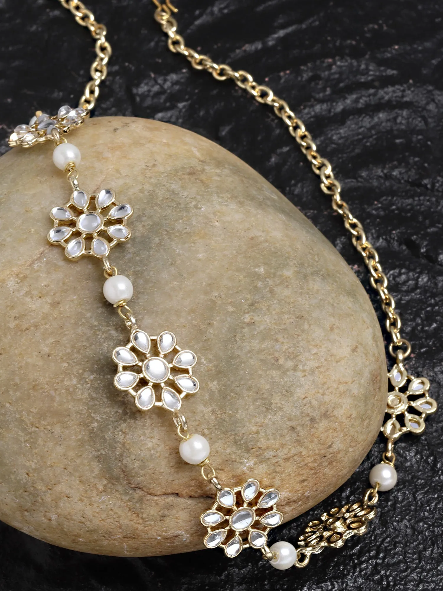 Karatcart Gold Plated Pearl Studded Floral Kundan Hairband for Women