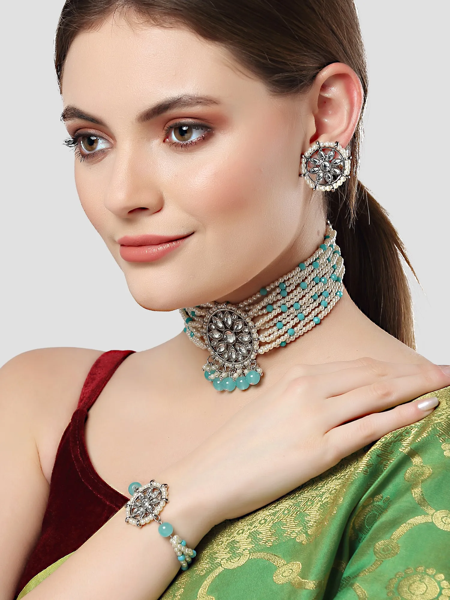 Karatcart Silver Plated Light Blue Beads and Pearl Beaded Kundan Choker Necklace Set with Bracelet
