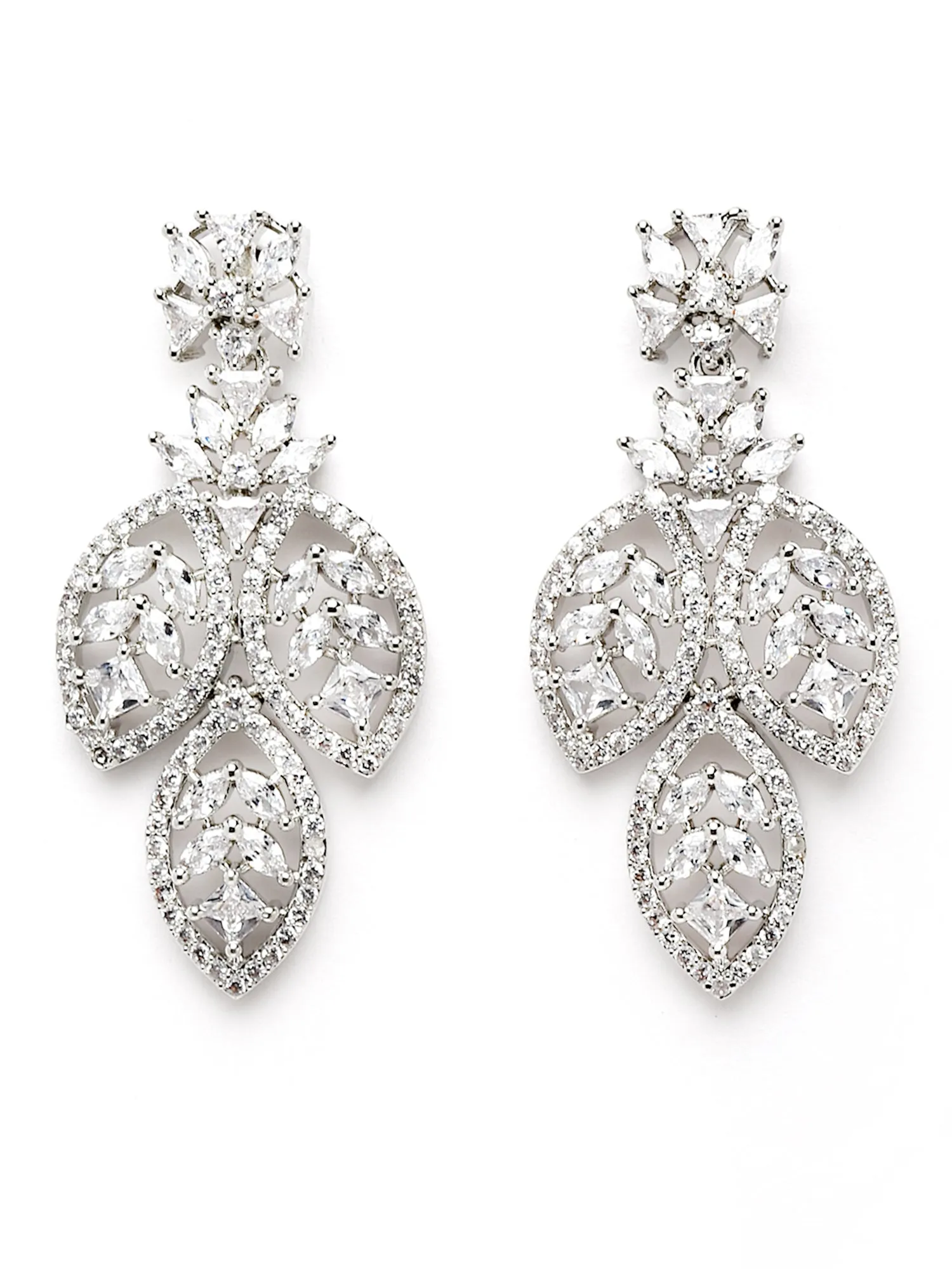 Karatcart Silver Tone American Diamond Studded Necklace Set For Women