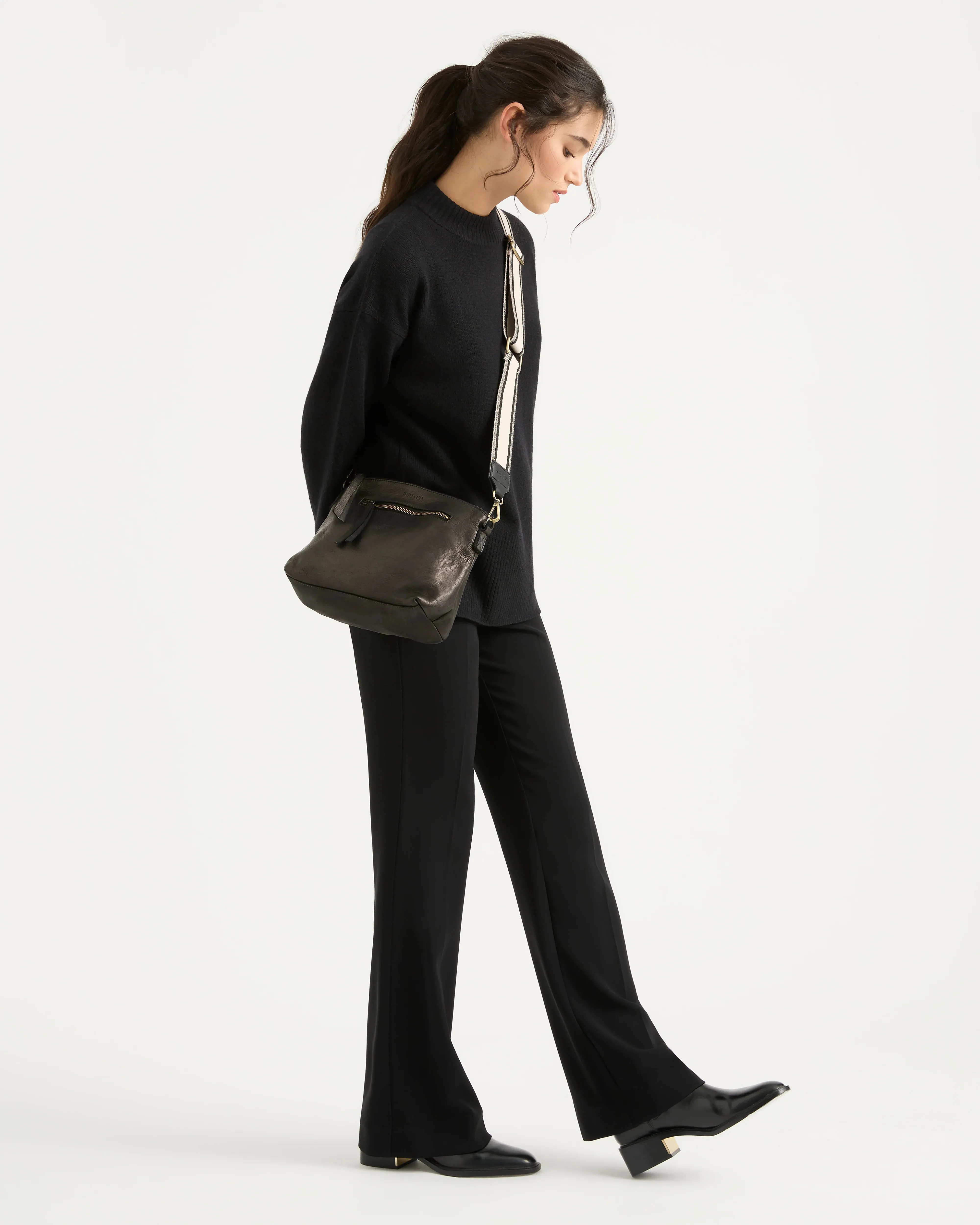 Large Essential Pouch - Black