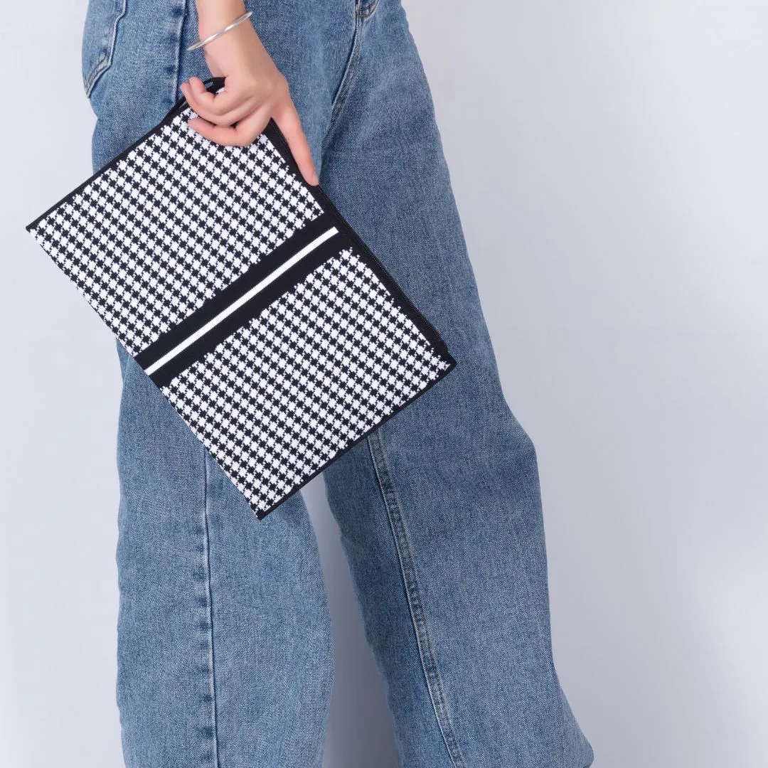 LUCYA Clutch Wristlet Bag