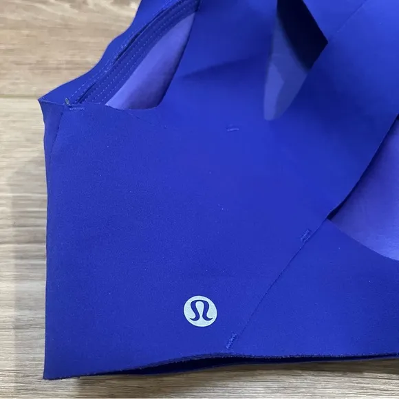 Lululemon Enlite Bra *Zip Front size 34E