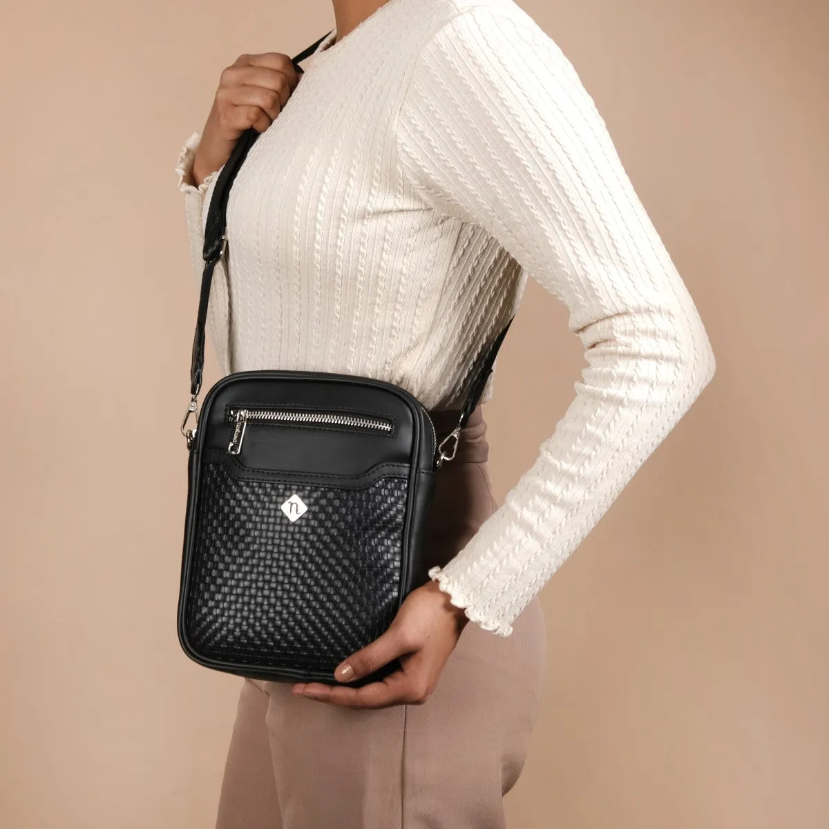 Luxe Crossbody Belt Bag Black