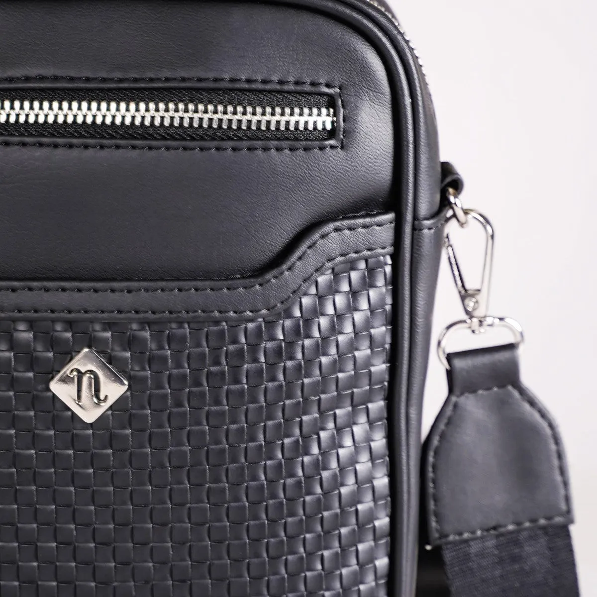 Luxe Crossbody Belt Bag Black