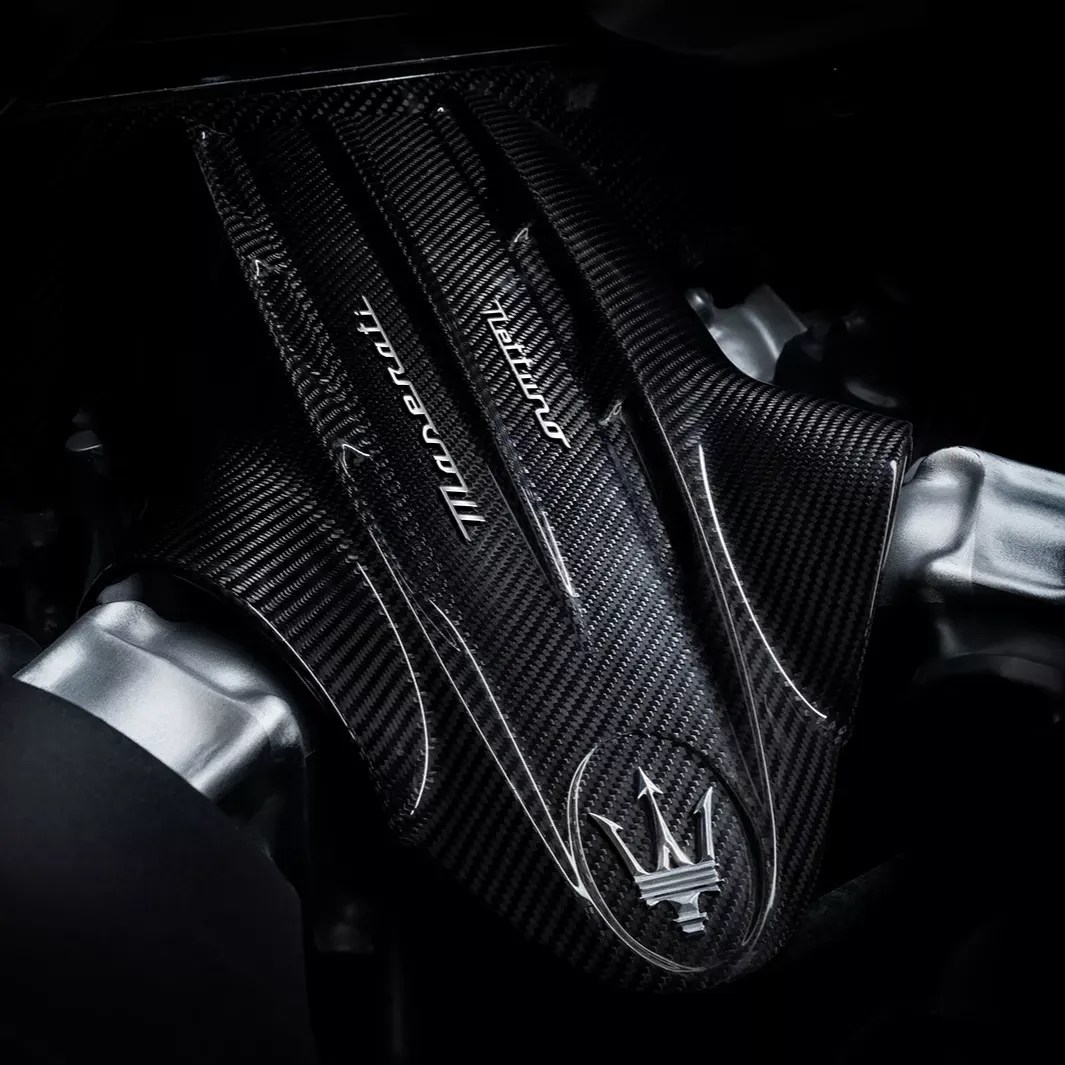 Maserati MC20 Carbon Fiber Engine Cover
