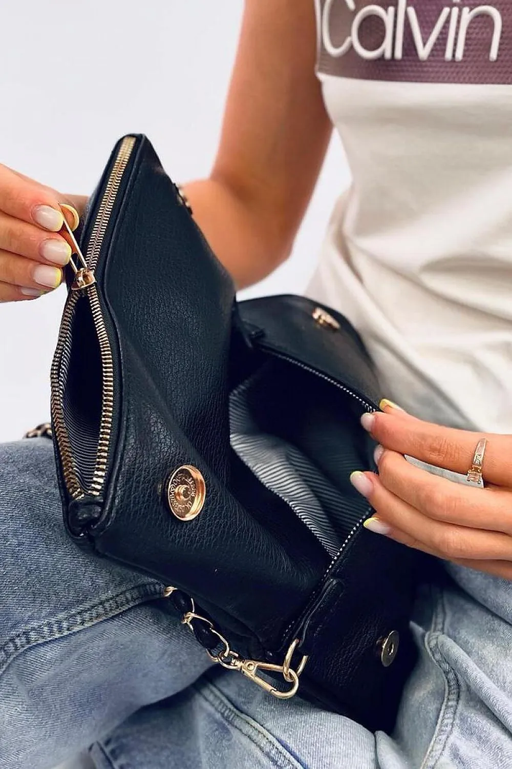 Messenger bag