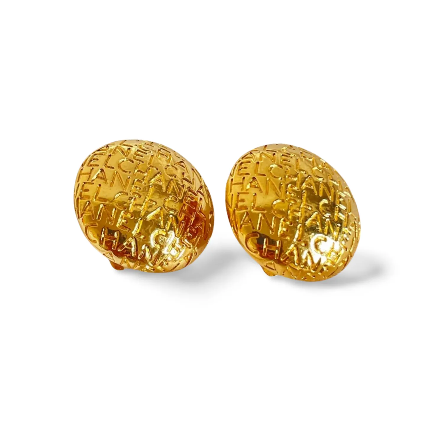 MINT. Vintage CHANEL golden round earrings with embossed Chanel letter logo. Classic vintage Chanel jewelry. 060728br7