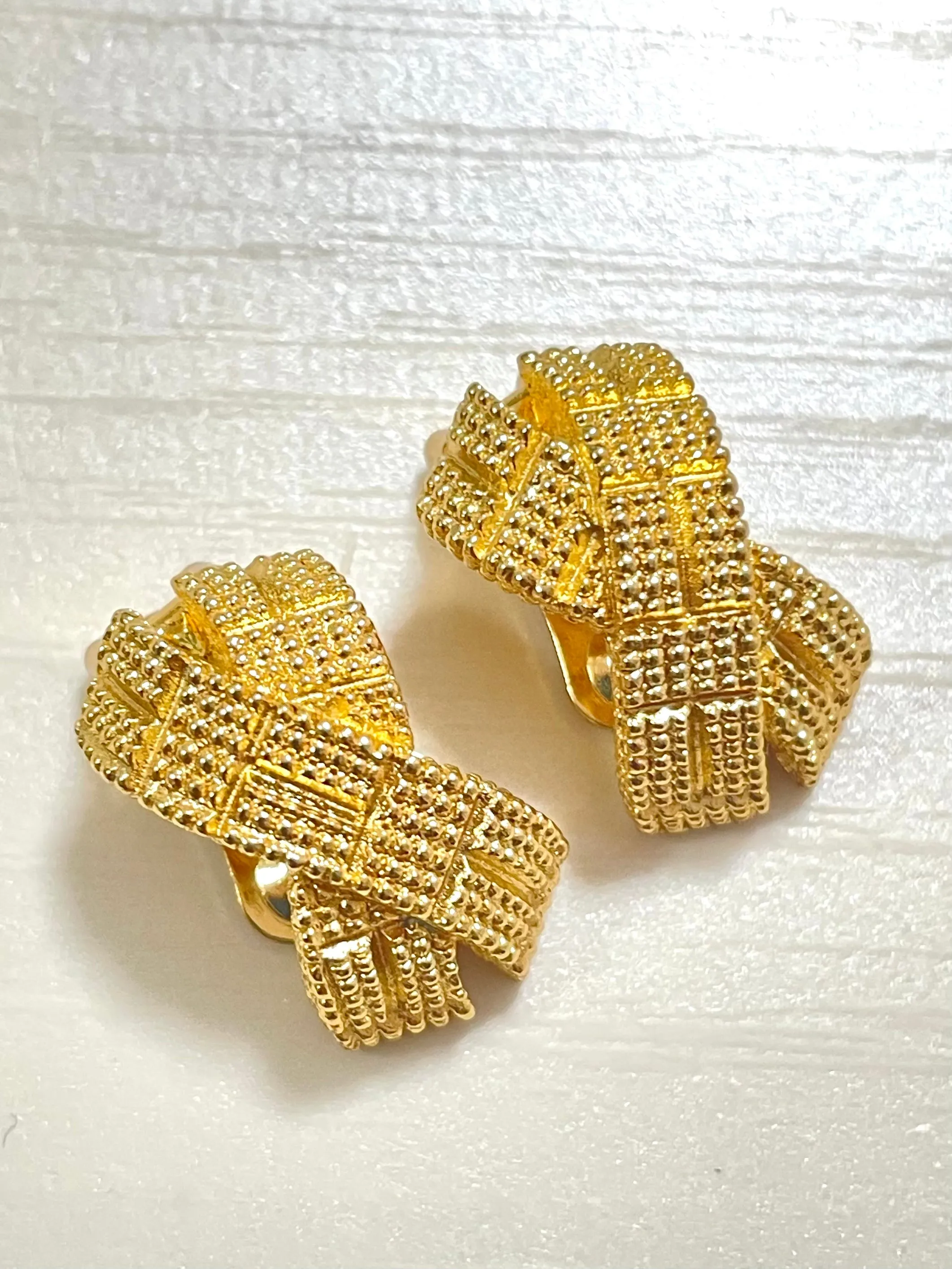 MINT. Vintage Christian Dior golden cross earrings.  Great gift idea. Classic jewelry. 070218ys1