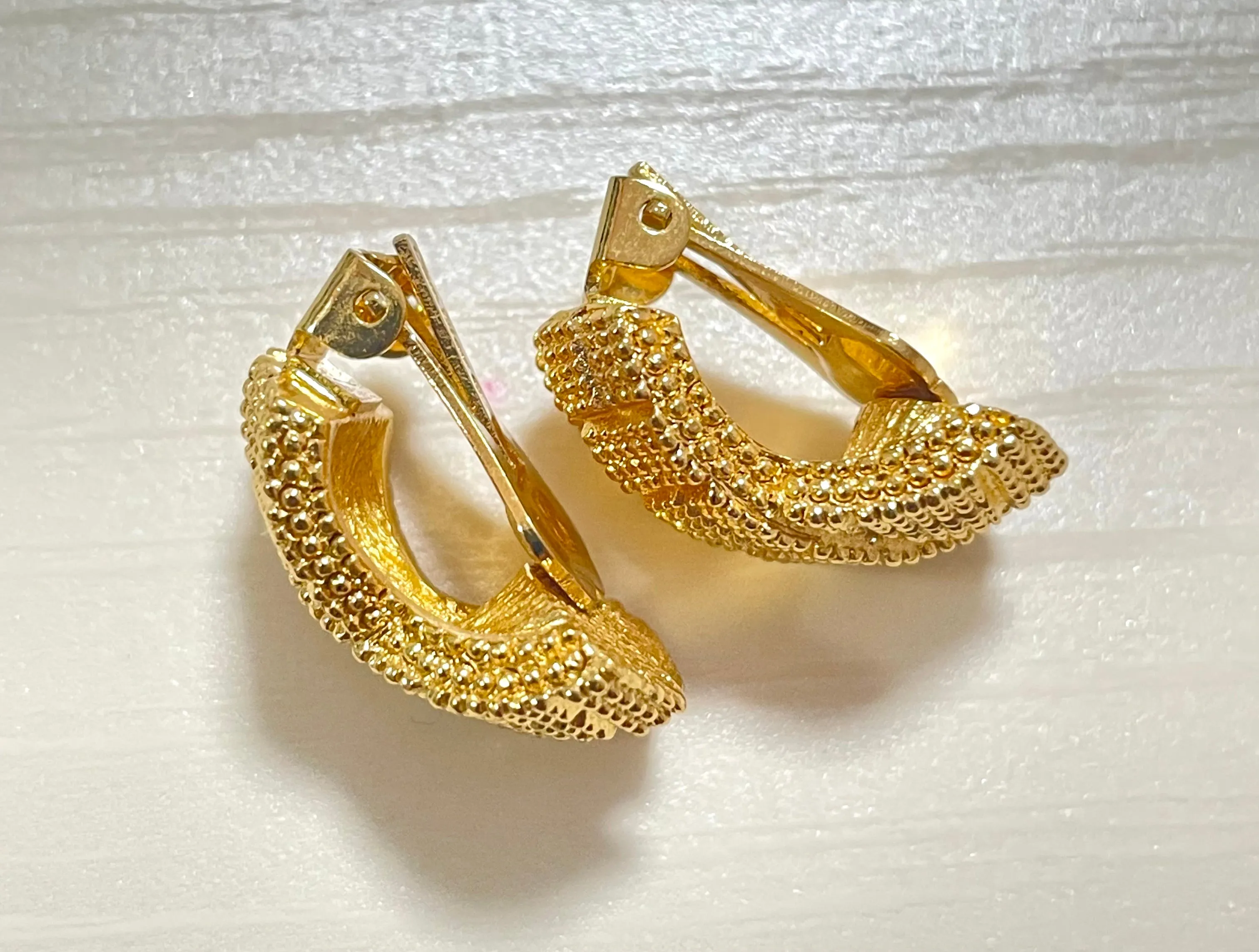 MINT. Vintage Christian Dior golden cross earrings.  Great gift idea. Classic jewelry. 070218ys1