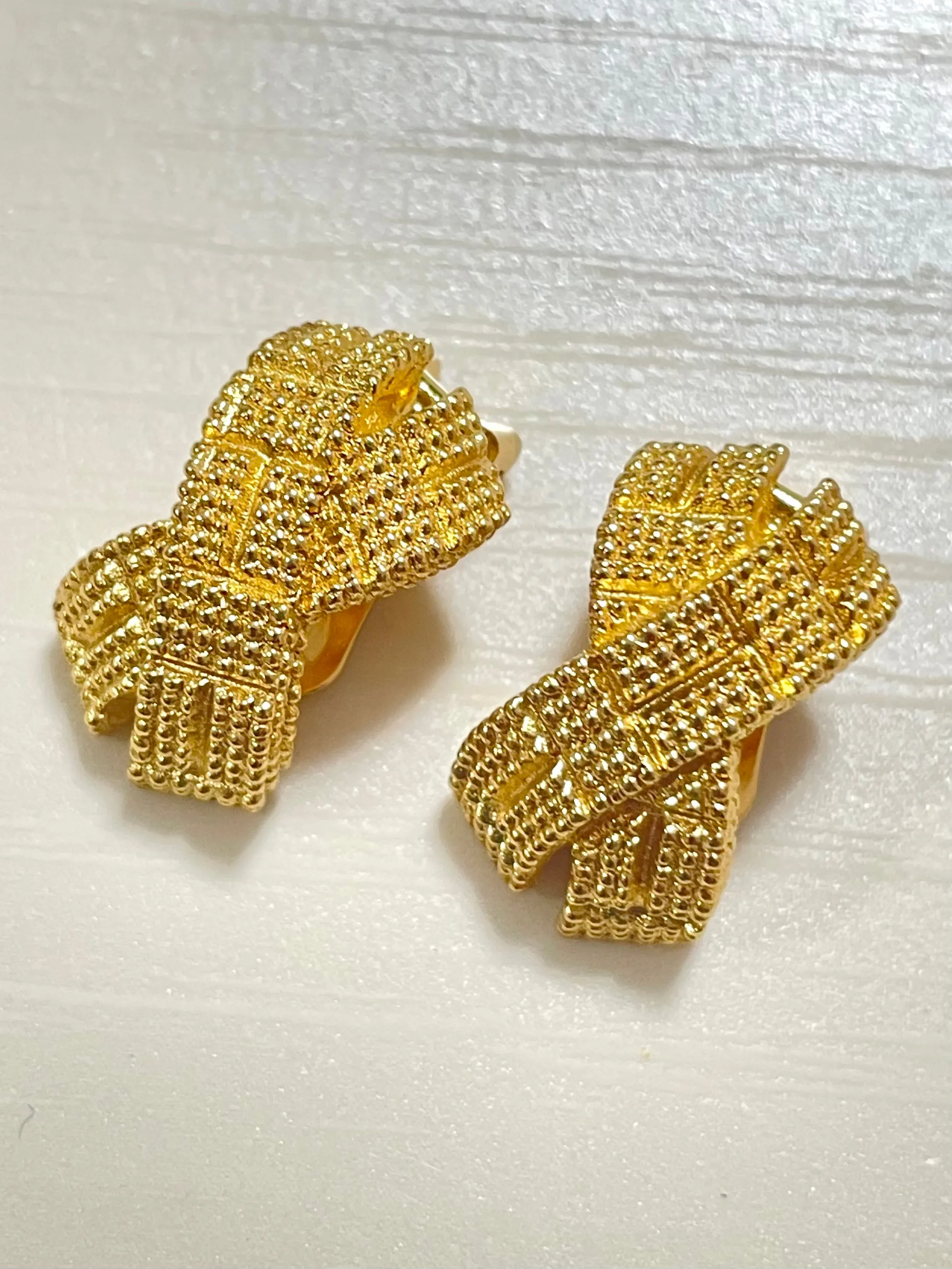 MINT. Vintage Christian Dior golden cross earrings.  Great gift idea. Classic jewelry. 070218ys1
