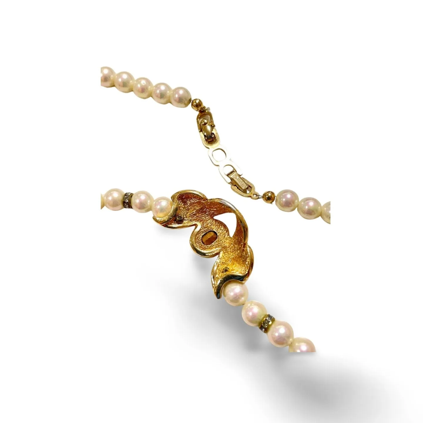 MINT. Vintage Christian Dior opal shine pearl necklace with emerald green glass and crystal top. Beautiful statement necklace. 060123ac3