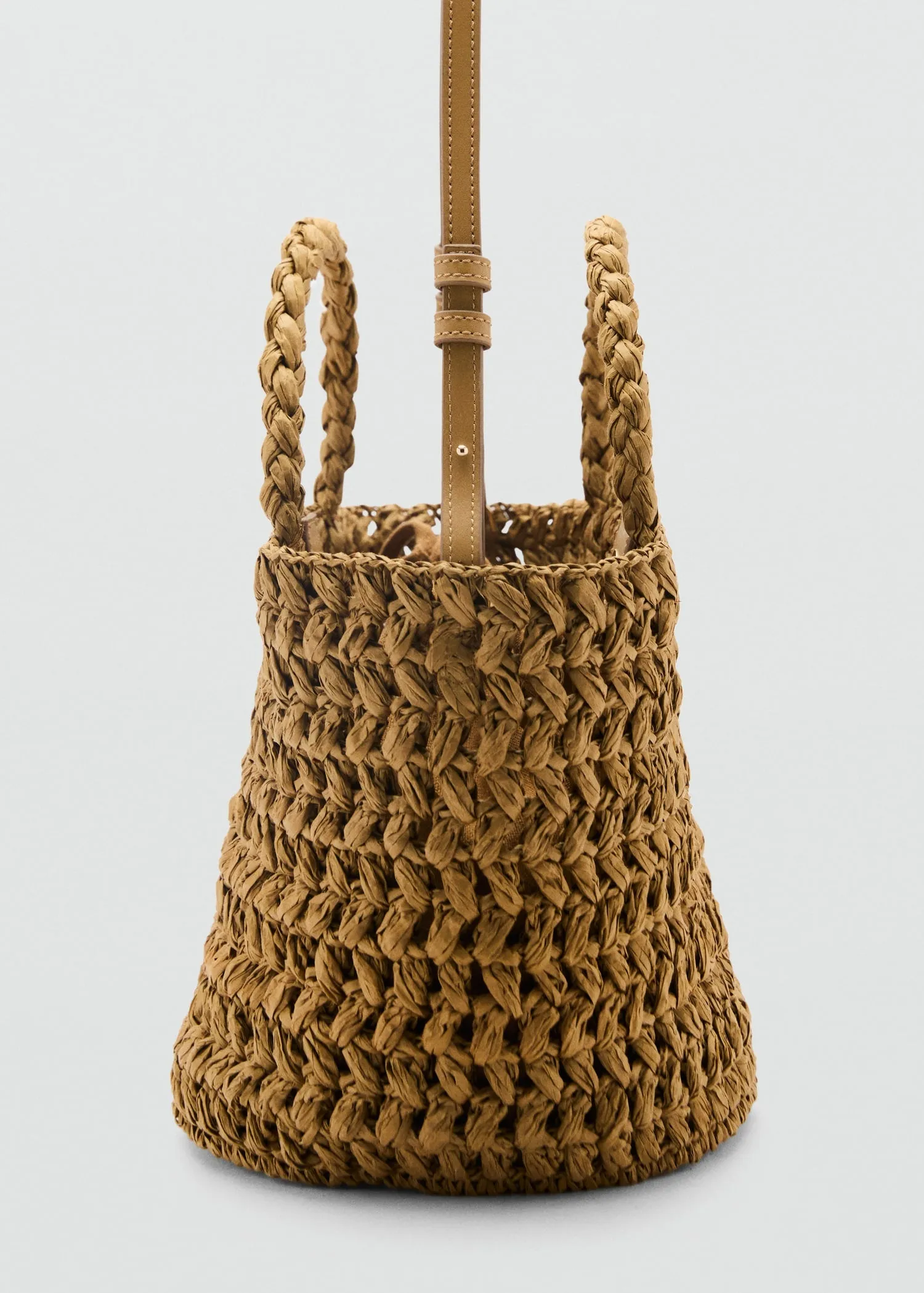 Natural-fibre double-handle bucket bag