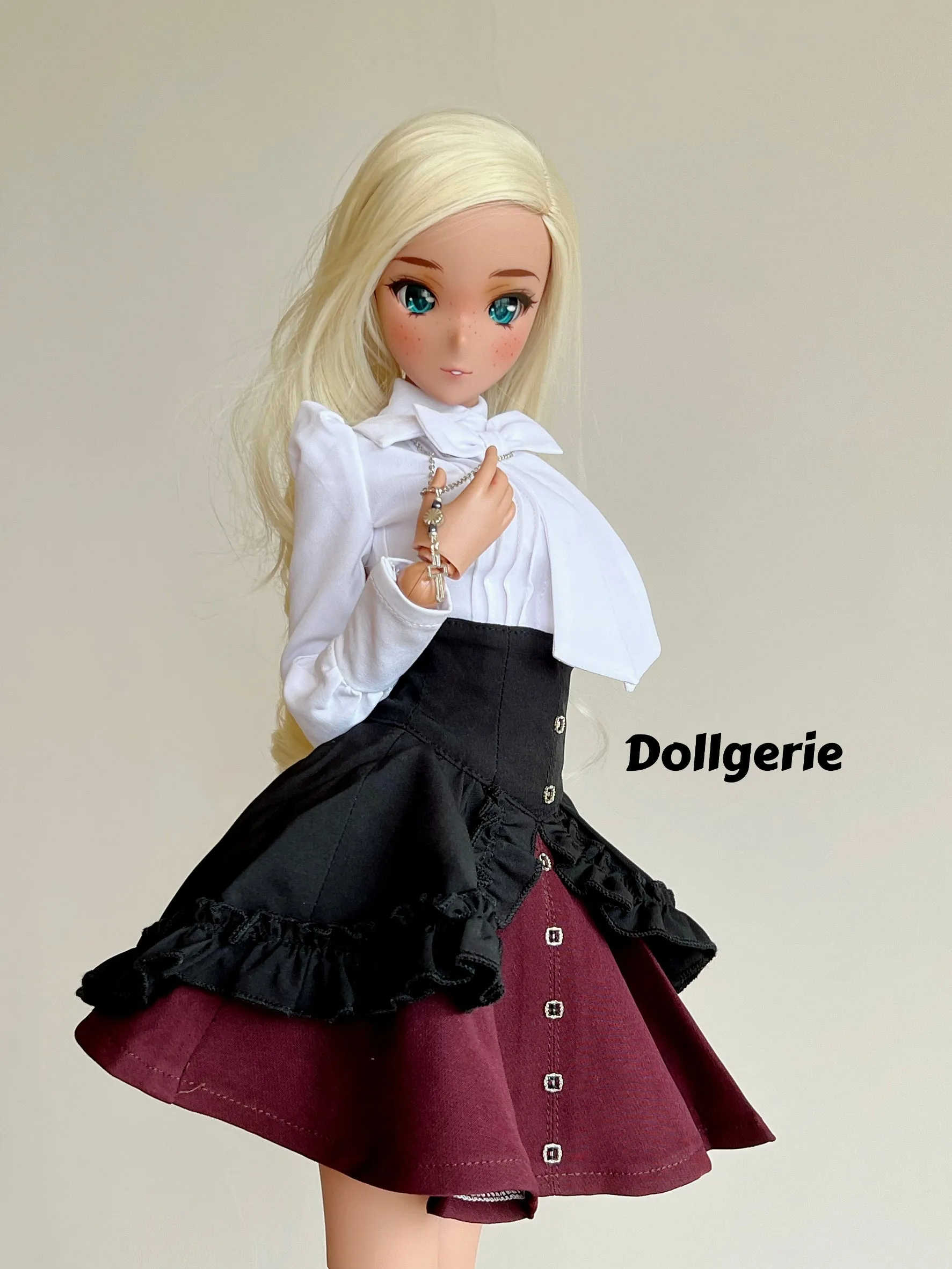 [New] Gothic Secretary Set for SmartDoll or DD