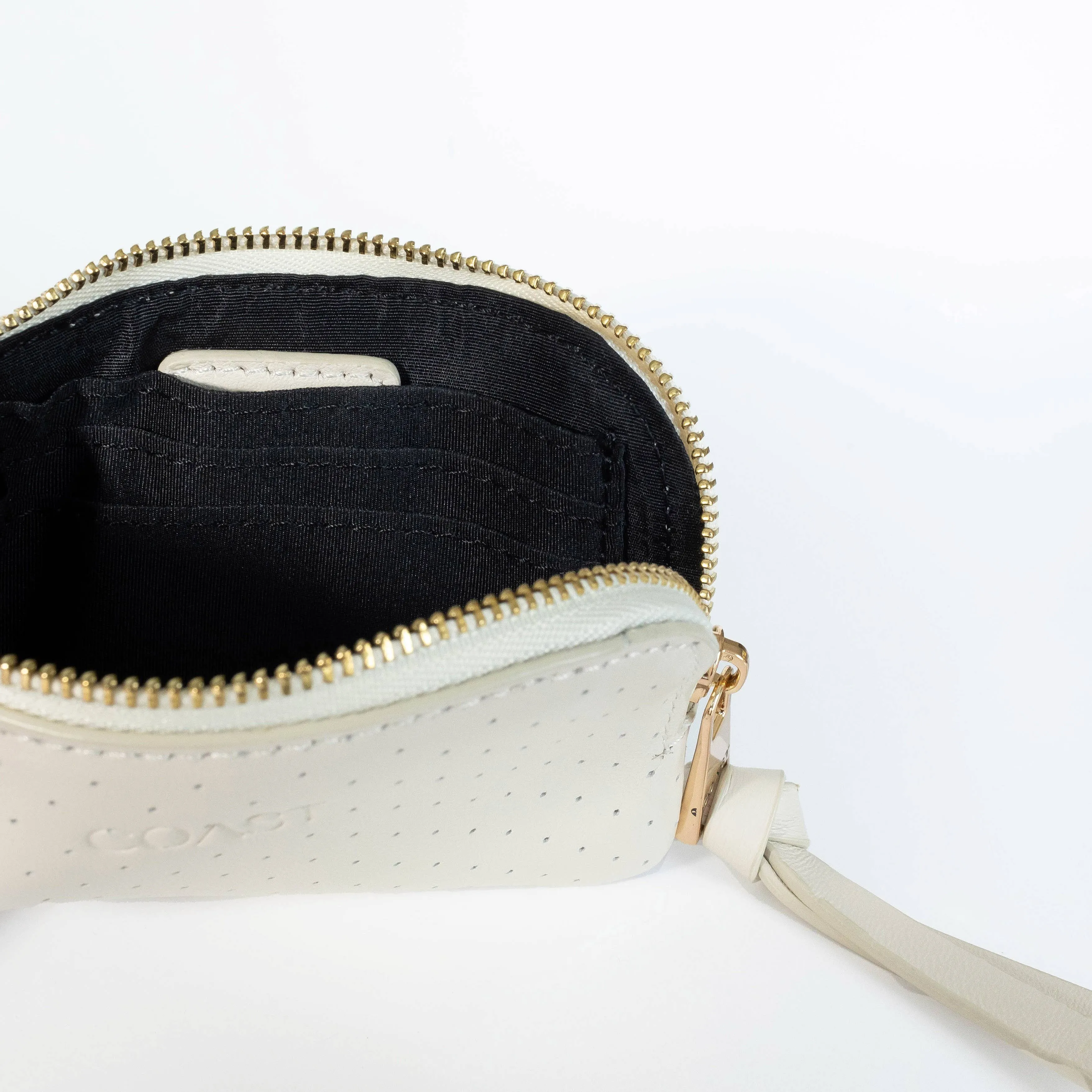 Newport Leather Zip Around Wallet: Ivory