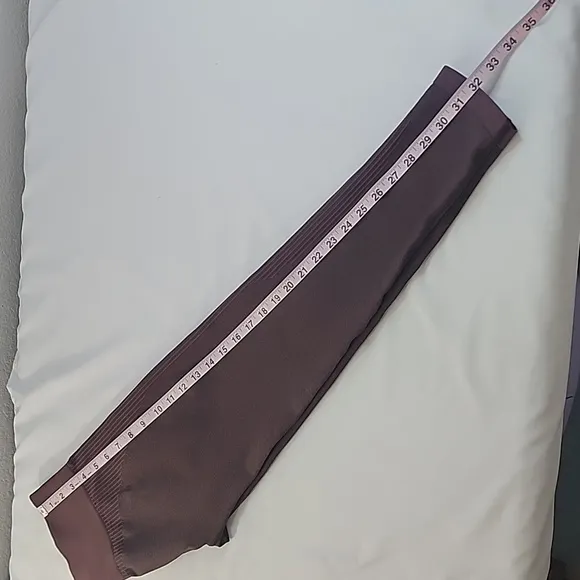 NWOT Pursue Fitness Adapt Seamless Sports Bra and Matching Leggings Size Large