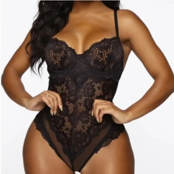 𝅺NWT-&quot;Last One&quot;- Fashion Nova - Secret Lace Teddy