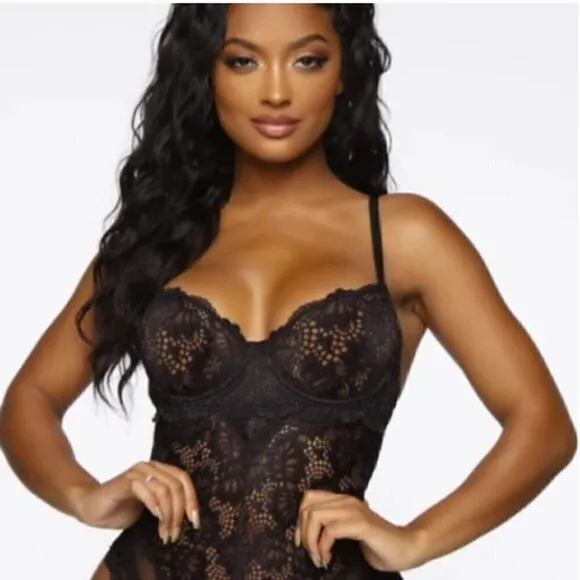 𝅺NWT-&quot;Last One&quot;- Fashion Nova - Secret Lace Teddy