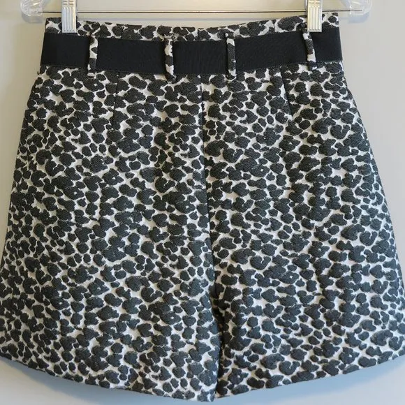 NWT Escada Sport Sepia Green Animal Print Jacquard Hi-Waist Belt Shorts Size 34