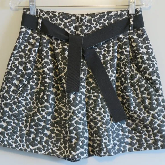 NWT Escada Sport Sepia Green Animal Print Jacquard Hi-Waist Belt Shorts Size 34