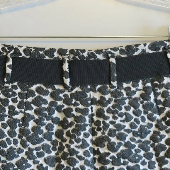 NWT Escada Sport Sepia Green Animal Print Jacquard Hi-Waist Belt Shorts Size 34