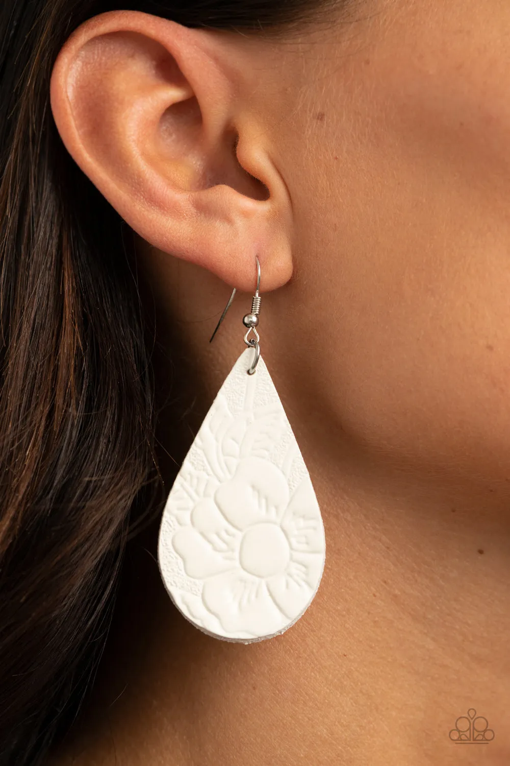 Paparazzi Beach Garden - White Leather Earring