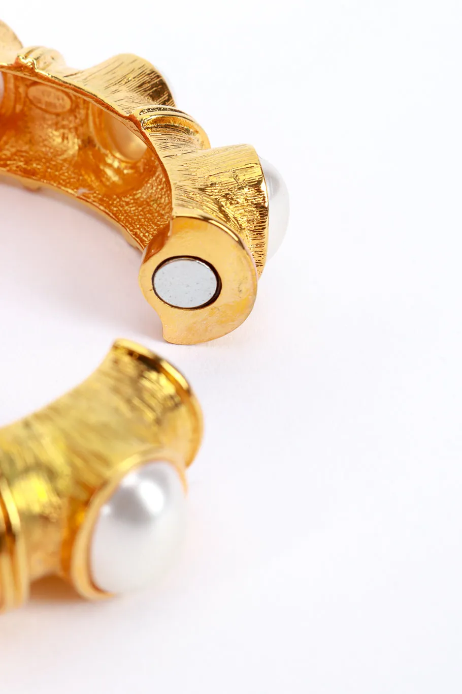 Pearl Cabochon Hinged Bangle